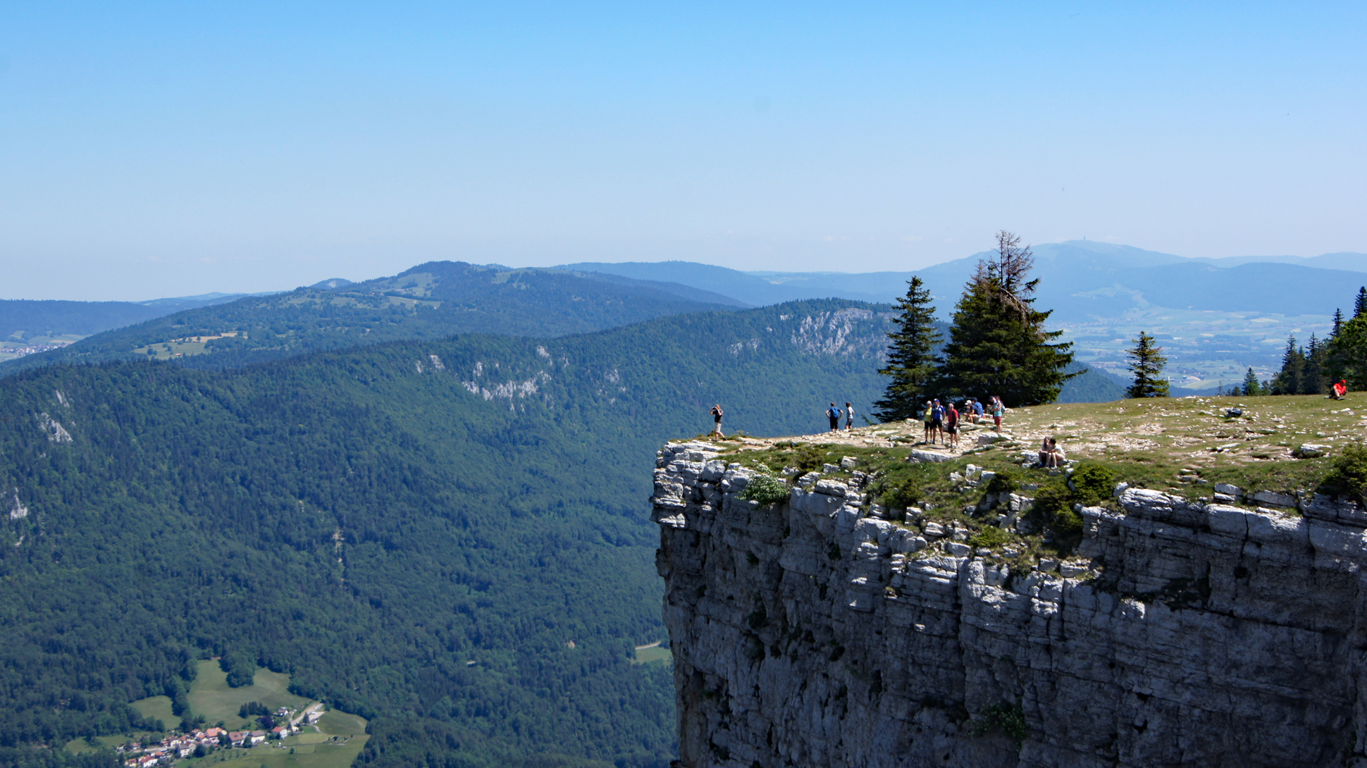 25 randos fantastiques dans les hauteurs du Jura
